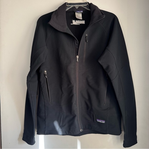 Patagonia Jackets & Blazers - Women’s Patagonia Soft Shell Black Jacket
